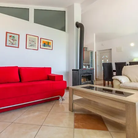 Villa Tina *