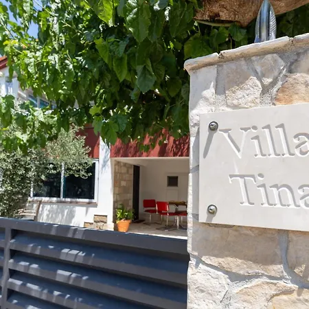Tina Villa