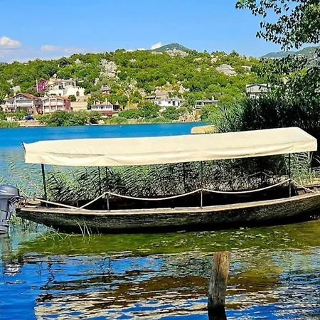 Villa Tina