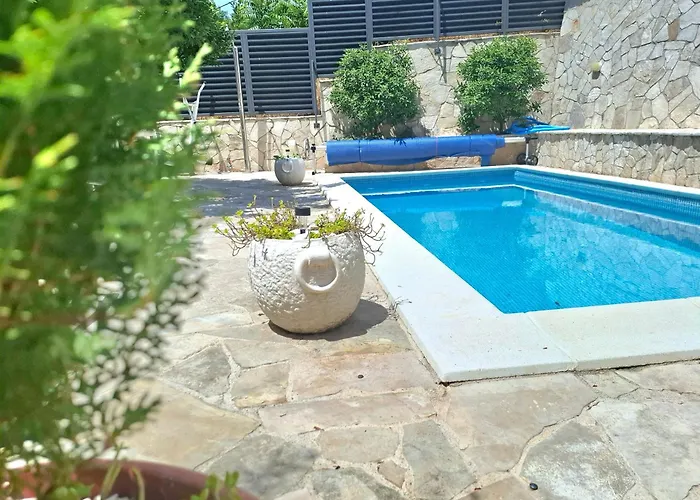 Tina 빌라 플로체