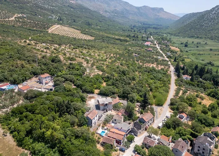 Tina 빌라 플로체