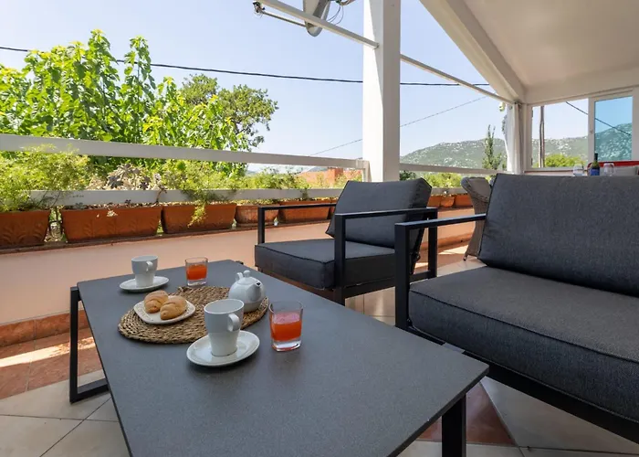 Tina 빌라 플로체